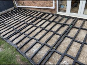 How To Lay Composite Decking Joists #TheHomeRenovationExperts #howto #Decking #Envirobuild