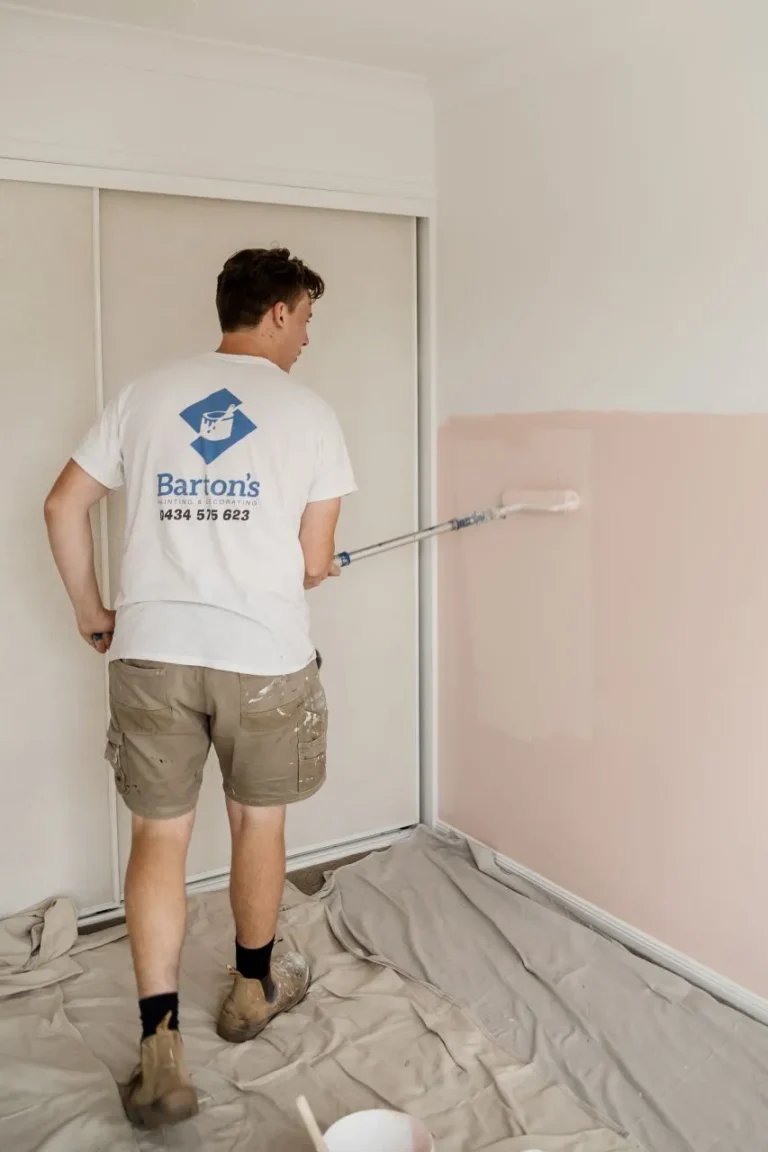 Peeling Paint on Redlands Homes: Causes and Fixes